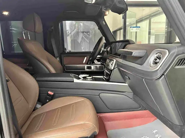 Mercedes-Benz G-Class — Фото автомобиля 27