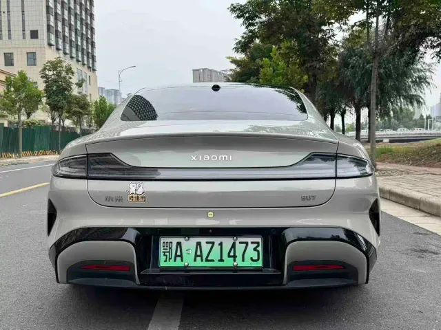 Xiaomi SU7 — Фото автомобиля 8