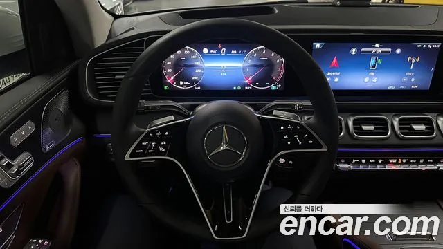 Mercedes-Benz GLE-Class — Фото автомобиля 13