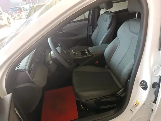 BYD Qin PLUS — Фото автомобиля 14
