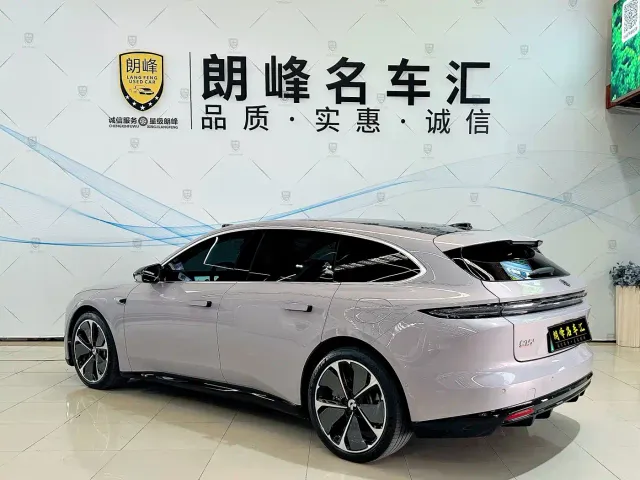 Nio ET5 Touring — Фото автомобиля 4