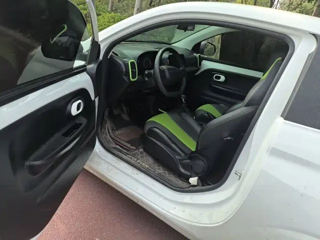 Roewe Clever — Фото автомобиля 15