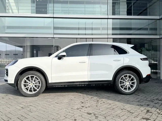 Porsche Cayenne — Фото автомобиля 4