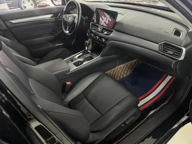 Honda Accord — Фото автомобиля 2