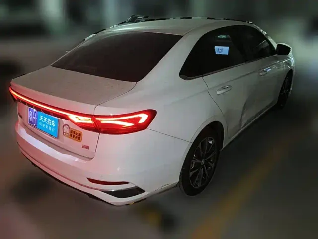 Geely Emgrand — Фото автомобиля 2