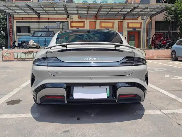 Xiaomi SU7 — Фото автомобиля 18