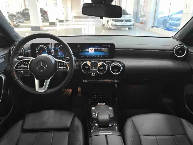 Mercedes-Benz A-Class — Фото автомобиля 6