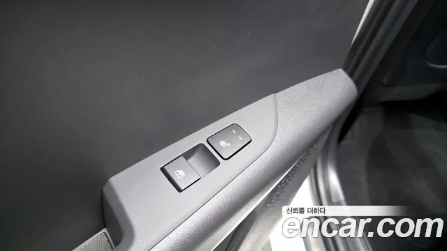 Kia Niro The All New Niro Signature — Фото автомобиля 18
