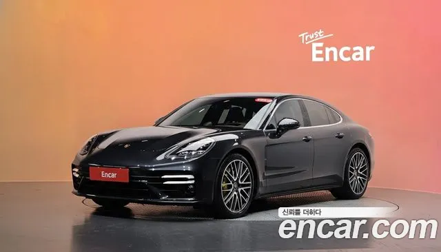 Фотография автомобиля — Porsche Panamera