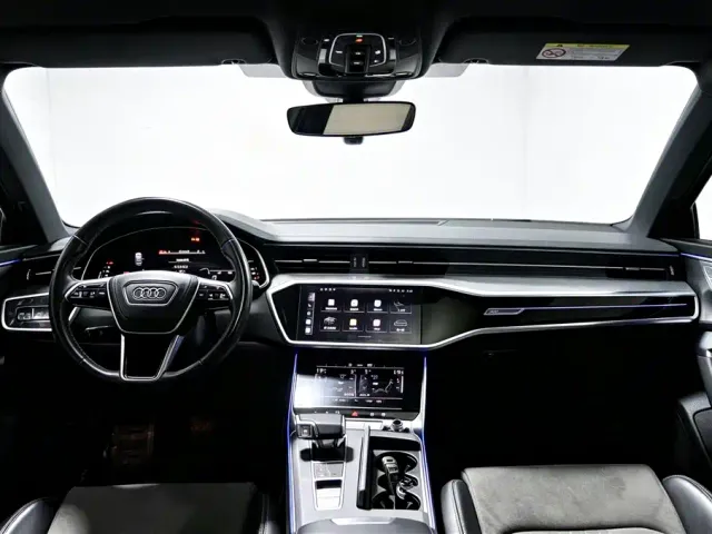 Audi A6L — Фото автомобиля 10