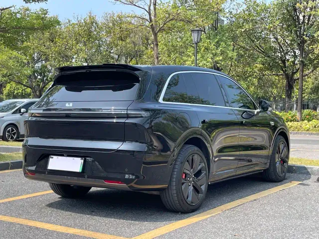 Li Auto L6 — Фото автомобиля 4