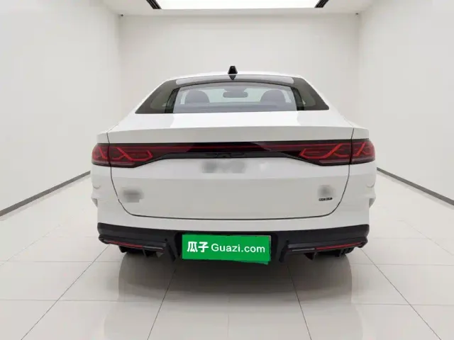 BYD Qin L 2025 DM-i Smart Drive Edition 80KM Leading — Фото автомобиля 5