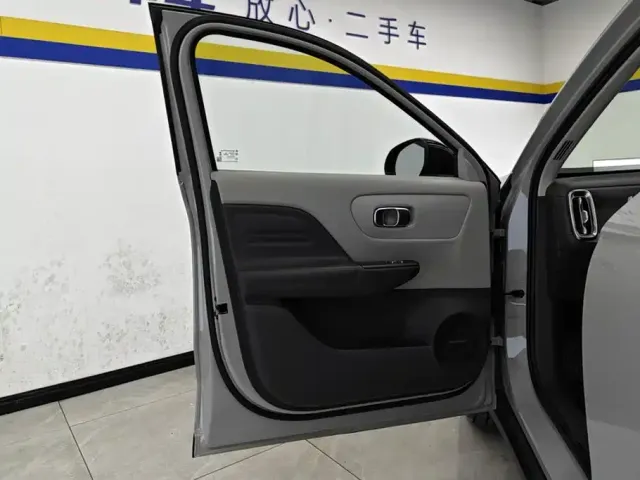 Leapmotor B10 — Фото автомобиля 7