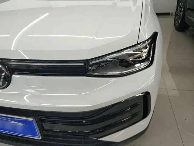 Volkswagen Tharu — Фото автомобиля 17