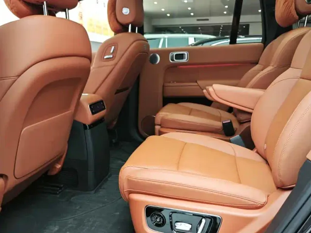 Li Auto L9 — Фото автомобиля 5