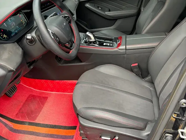 Dongfeng Yixuan MAX — Фото автомобиля 7