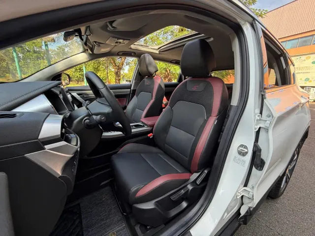 Geely Binyue — Фото автомобиля 9