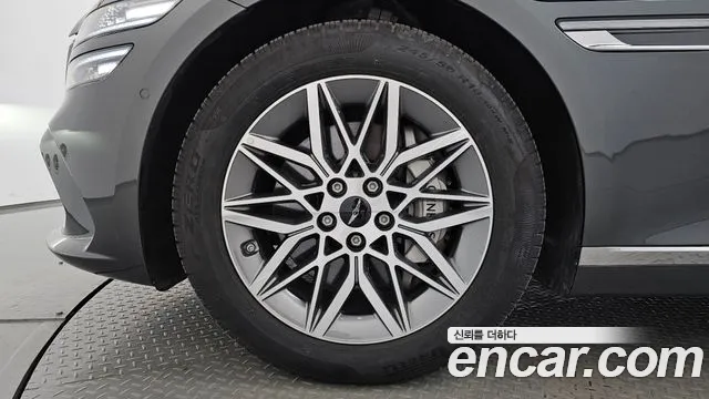 Genesis G80 RG3 — Фото автомобиля 5