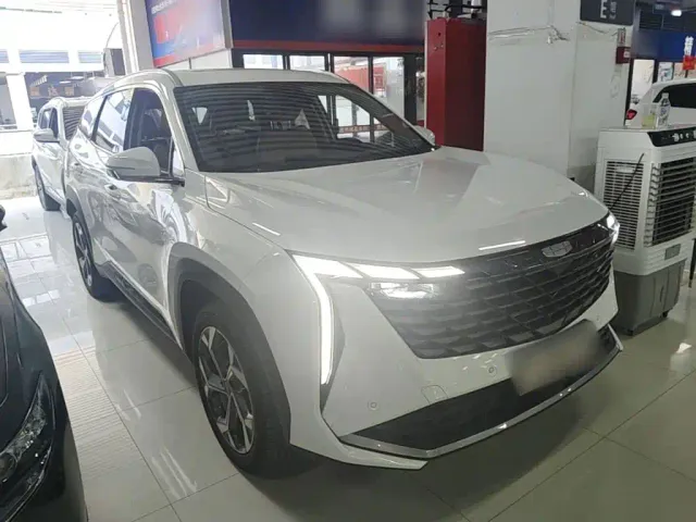Geely Boyue L — Фото автомобиля 3