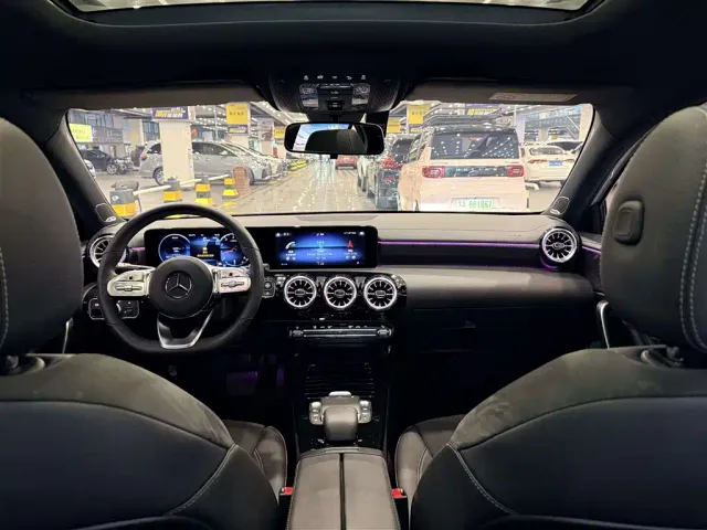 Mercedes-Benz A-Class — Фото автомобиля 23