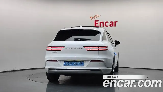 Genesis GV70 Electrified — Фото автомобиля 4