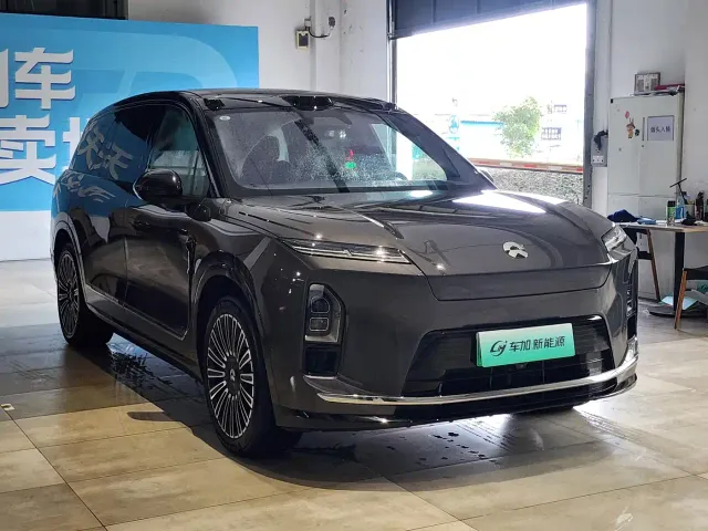 Nio ES8 — Фото автомобиля 3