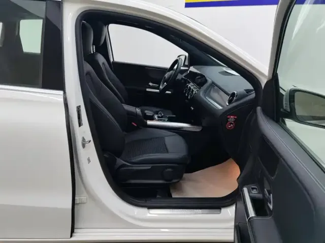 Mercedes-Benz B-Class — Фото автомобиля 8