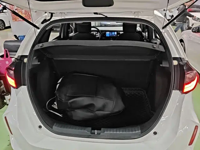 Honda Fit — Фото автомобиля 18