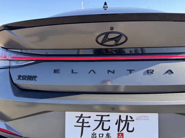 Hyundai Elantra — Фото автомобиля 20