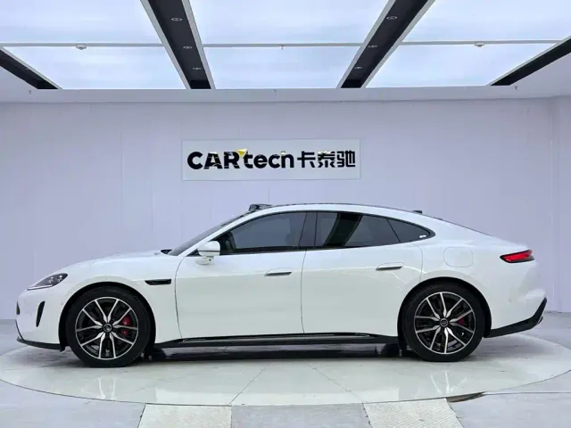 Shangjie Z7 — Фото автомобиля 2