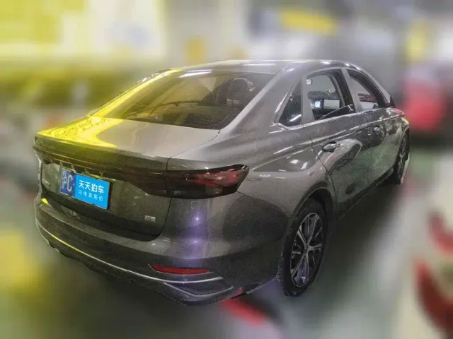 Geely Emgrand 2022 4th Generation 1.5L CVT Premium — Фото автомобиля 2