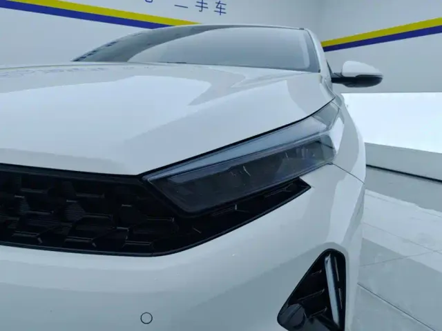 Kia K3 — Фото автомобиля 5