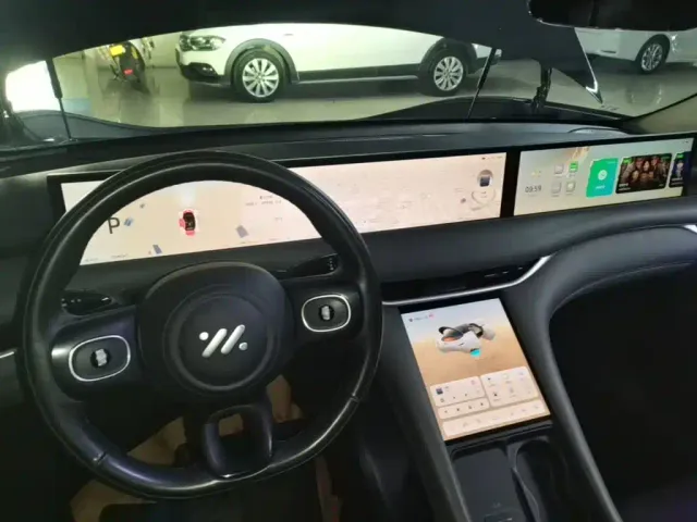 IM Motors LS6 — Фото автомобиля 13