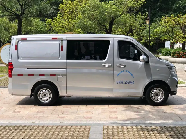 Changan Ruixing M80 — Фото автомобиля 17