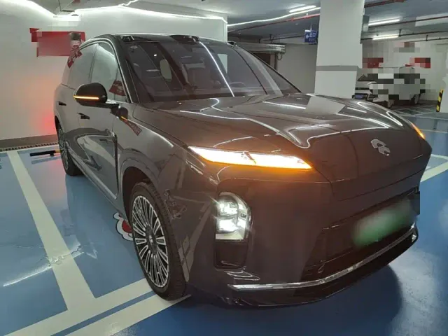 Nio ES8 — Фото автомобиля 3