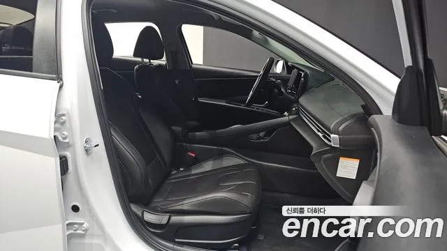 Hyundai AVANTE Smart — Фото автомобиля 10