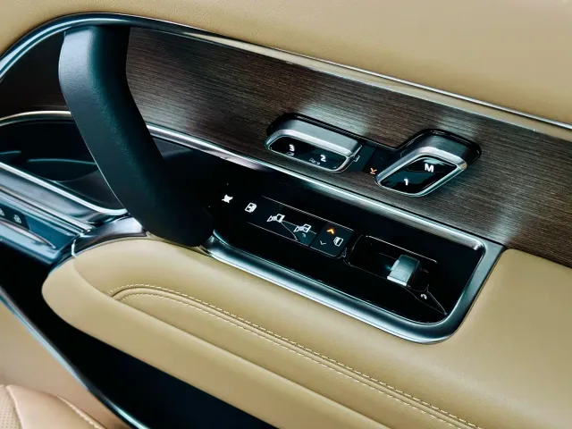 Land Rover Range Rover — Фото автомобиля 17