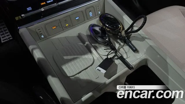 Hyundai Santa Fe MX5 — Фото автомобиля 27