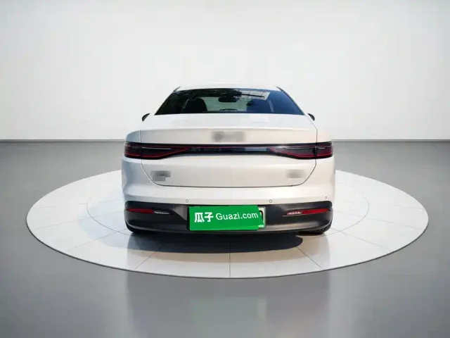 BYD Seal 05 DM-i — Фото автомобиля 3