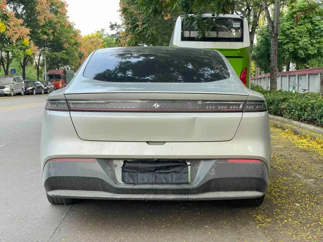 Dongfeng eπ 007 — Фото автомобиля 9