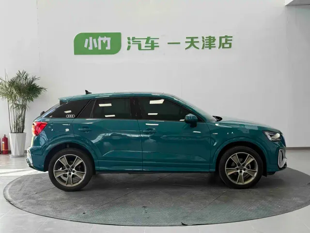 Audi Q2L — Фото автомобиля 4