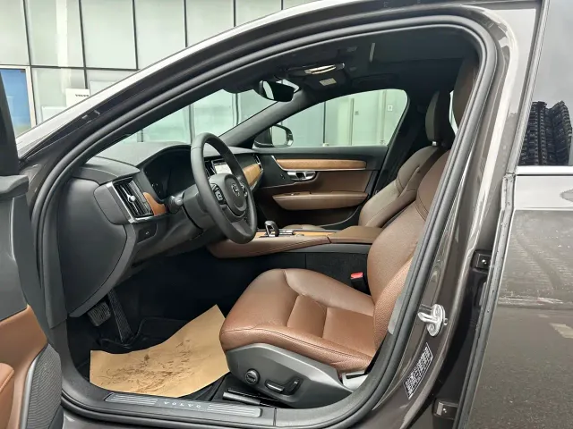 Volvo S90 — Фото автомобиля 8