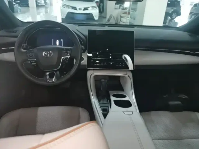 Toyota Avalon — Фото автомобиля 9