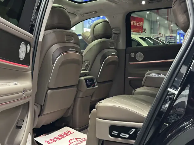 AITO Wenjie AITO M9 2025 Extended Range Ultra 52kWh 6-Seater — Фото автомобиля 8