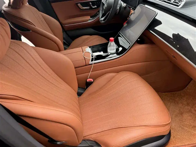 Mercedes-Benz S-Class — Фото автомобиля 3