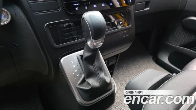 Hyundai Staria Staria L3.5 Школьный автобус — Фото автомобиля 8