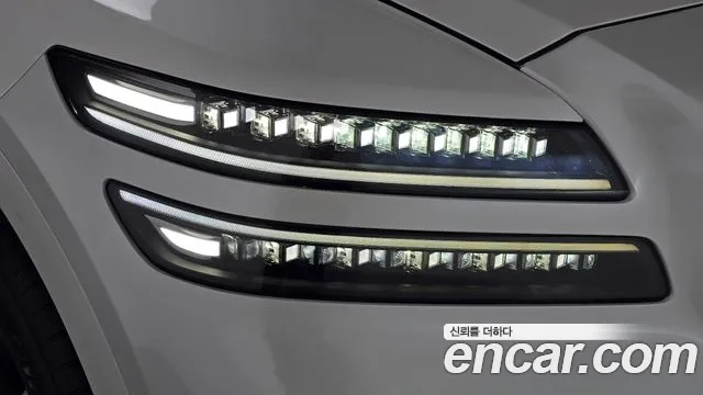 Genesis GV80 — Фото автомобиля 22