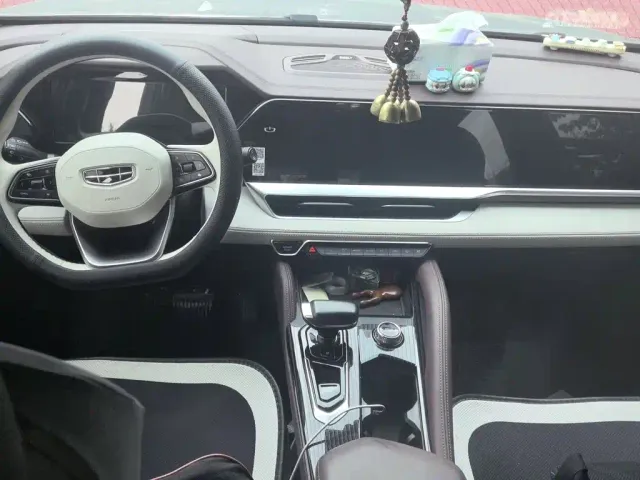Geely Xingyue L — Фото автомобиля 5