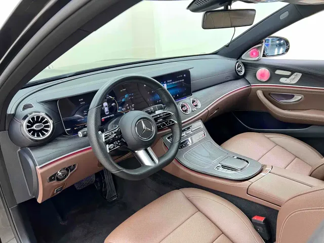 Mercedes-Benz E-Class — Фото автомобиля 11