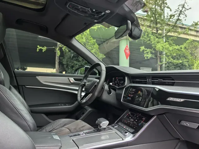 Audi A6L — Фото автомобиля 9